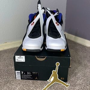 Air Jordan 8 Retro BG ‘Three-Peat’